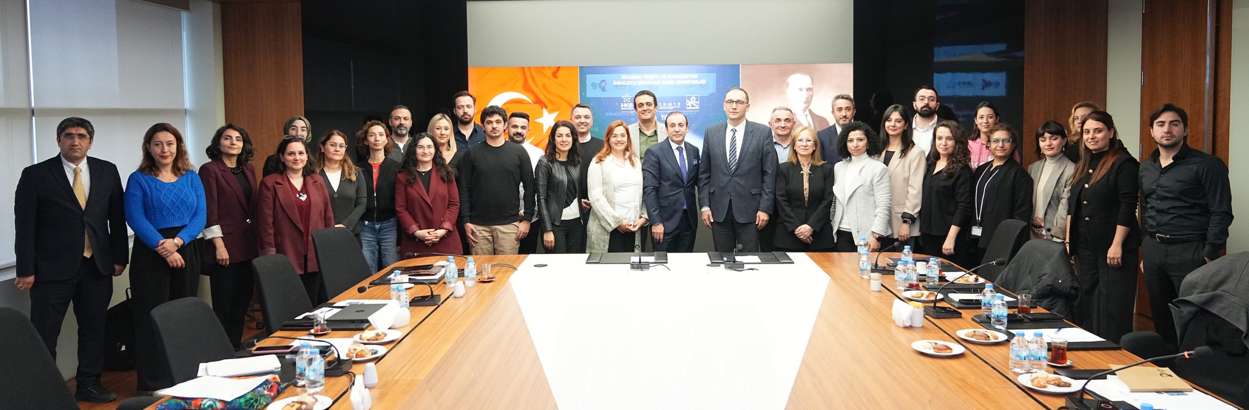 Hazır giyim ihracatçısına ikiz dönüşüm  için İSTKA’dan 14,5 milyon lira destek