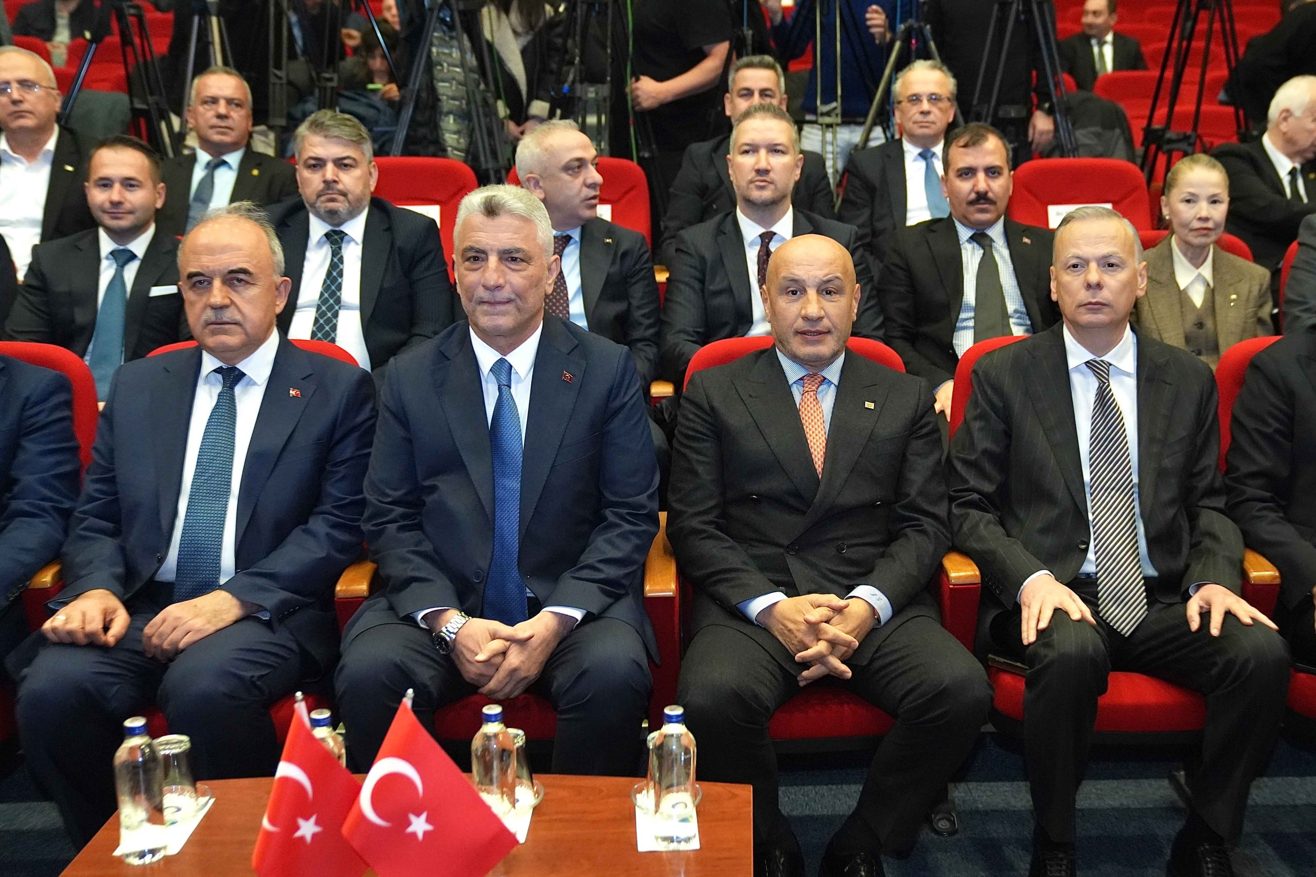 Türkiye’nin nisan ayı ihracatı  25,4 milyar dolar oldu