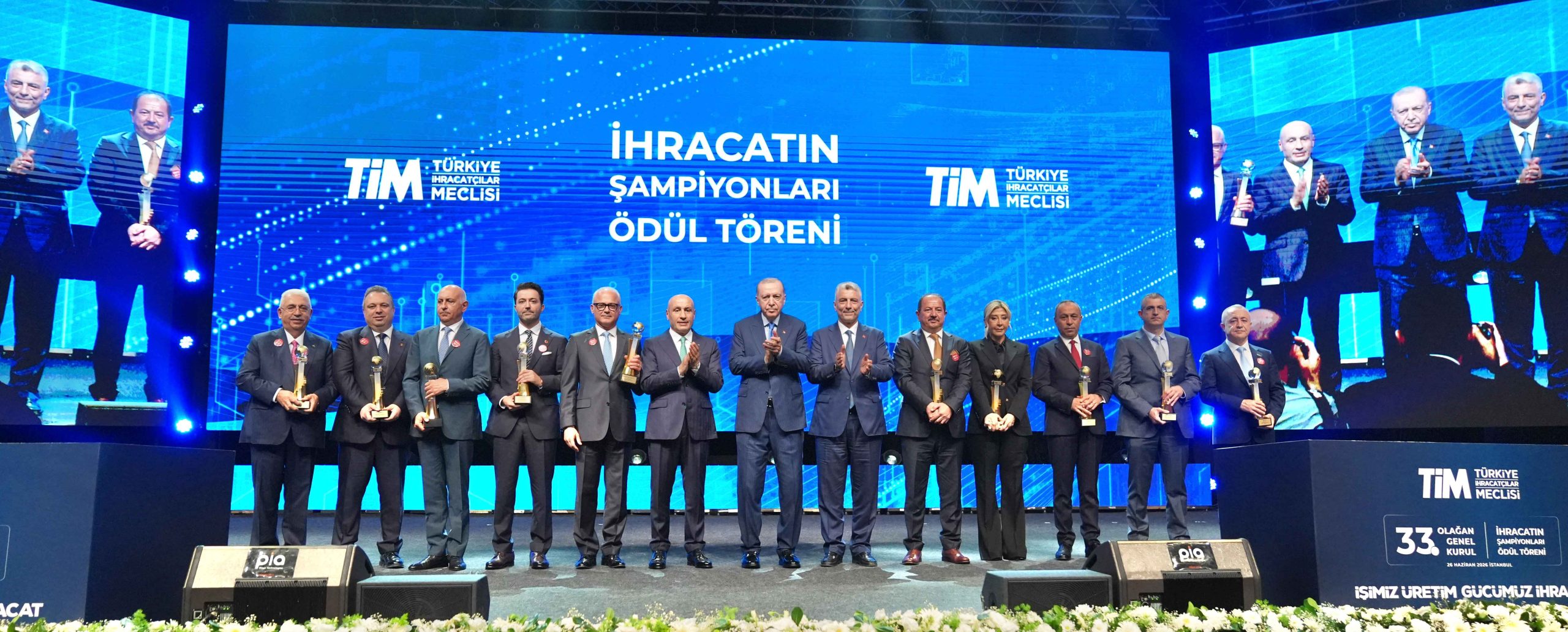 396 milyar dolarlık ihracatın şampiyonları ödüllerini Cumhurbaşkanı Erdoğan’dan aldı